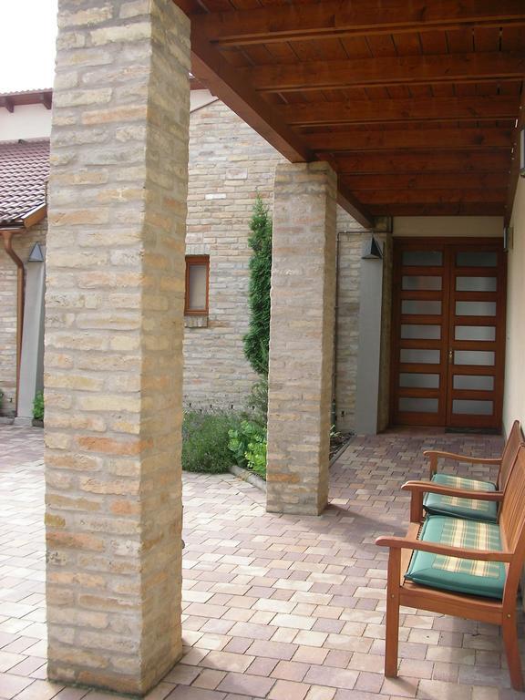 Frittmann Borhaz Bed & Breakfast Soltvadkert Bagian luar foto
