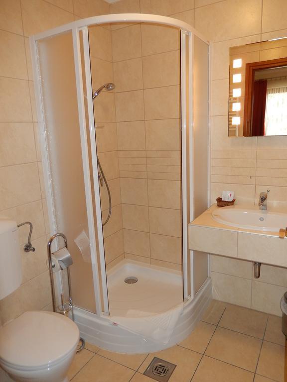 Frittmann Borhaz Bed & Breakfast Soltvadkert Ruang foto
