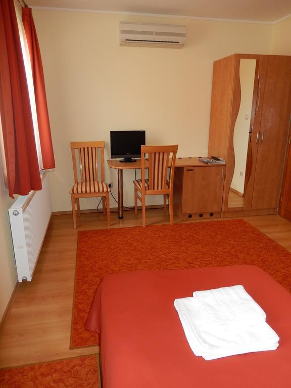 Frittmann Borhaz Bed & Breakfast Soltvadkert Ruang foto