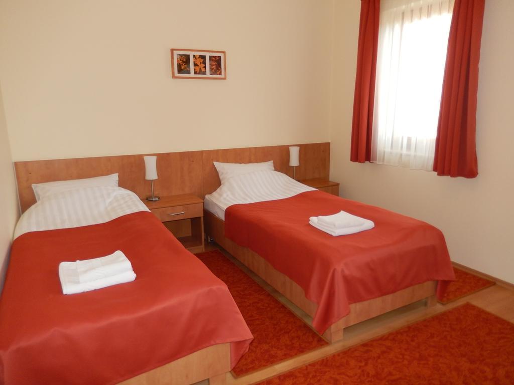 Frittmann Borhaz Bed & Breakfast Soltvadkert Ruang foto